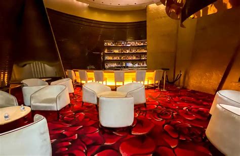 aria baccarat lounge
